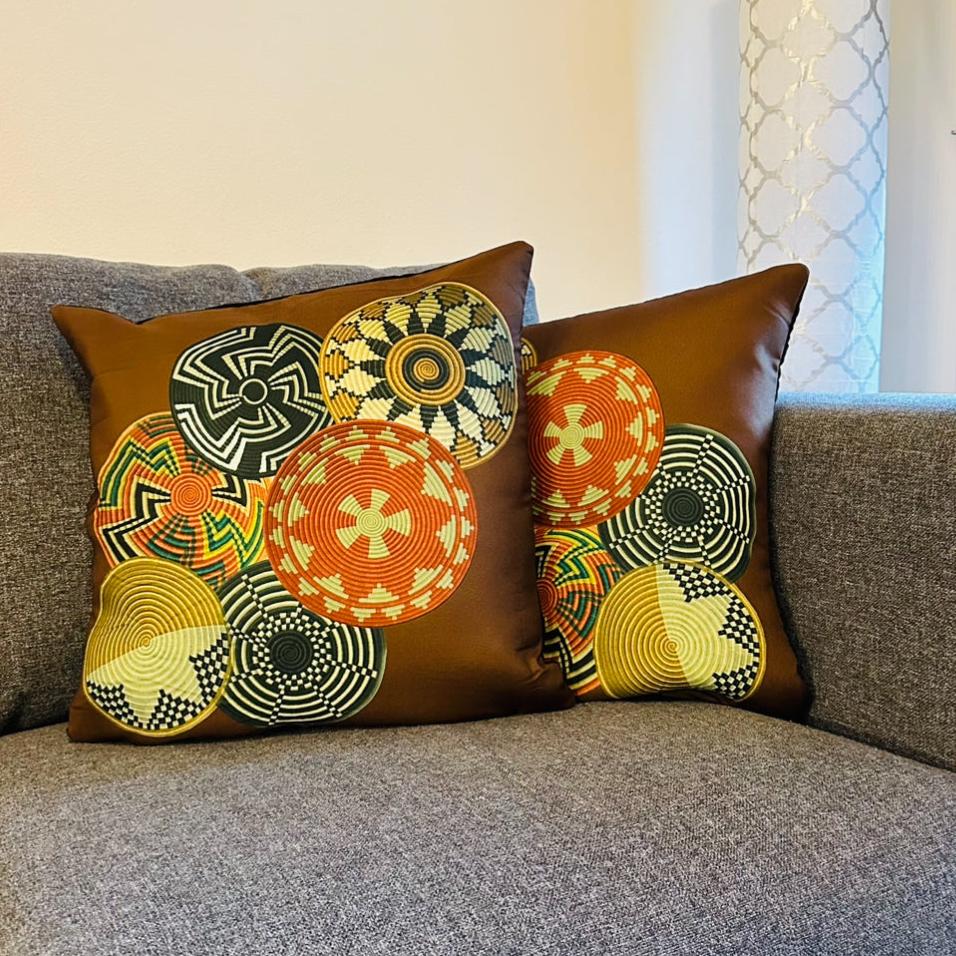 Maizen Design/maizen Brands18" pillow cover is a versatile and stylish addition to your home decor. Perfect for accent pillows on chairs, sofas, or beds, this size strikes a balance between being noticeable and being easy to mix and match with other pillows. Crafted from high-quality materials, these pillow covers are not only aesthetically pleasing but also durable and comfortable. Whether you want to add a pop of color, introduce a new texture, or showcase a fun pattern, these 18" pillow covers are the pe